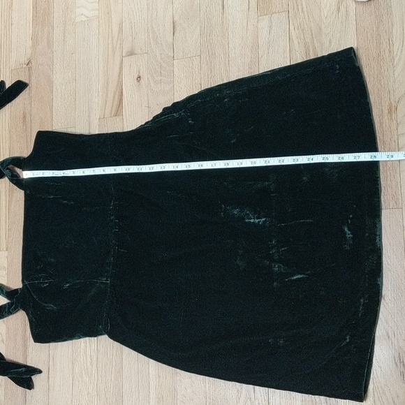 House of Harlow Green Velvet Dress Sz Medium - Picture 9 of 12